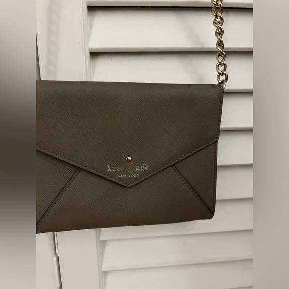 Kate Spade, I’m calling this a wallet on a string - Picture 2 of 9